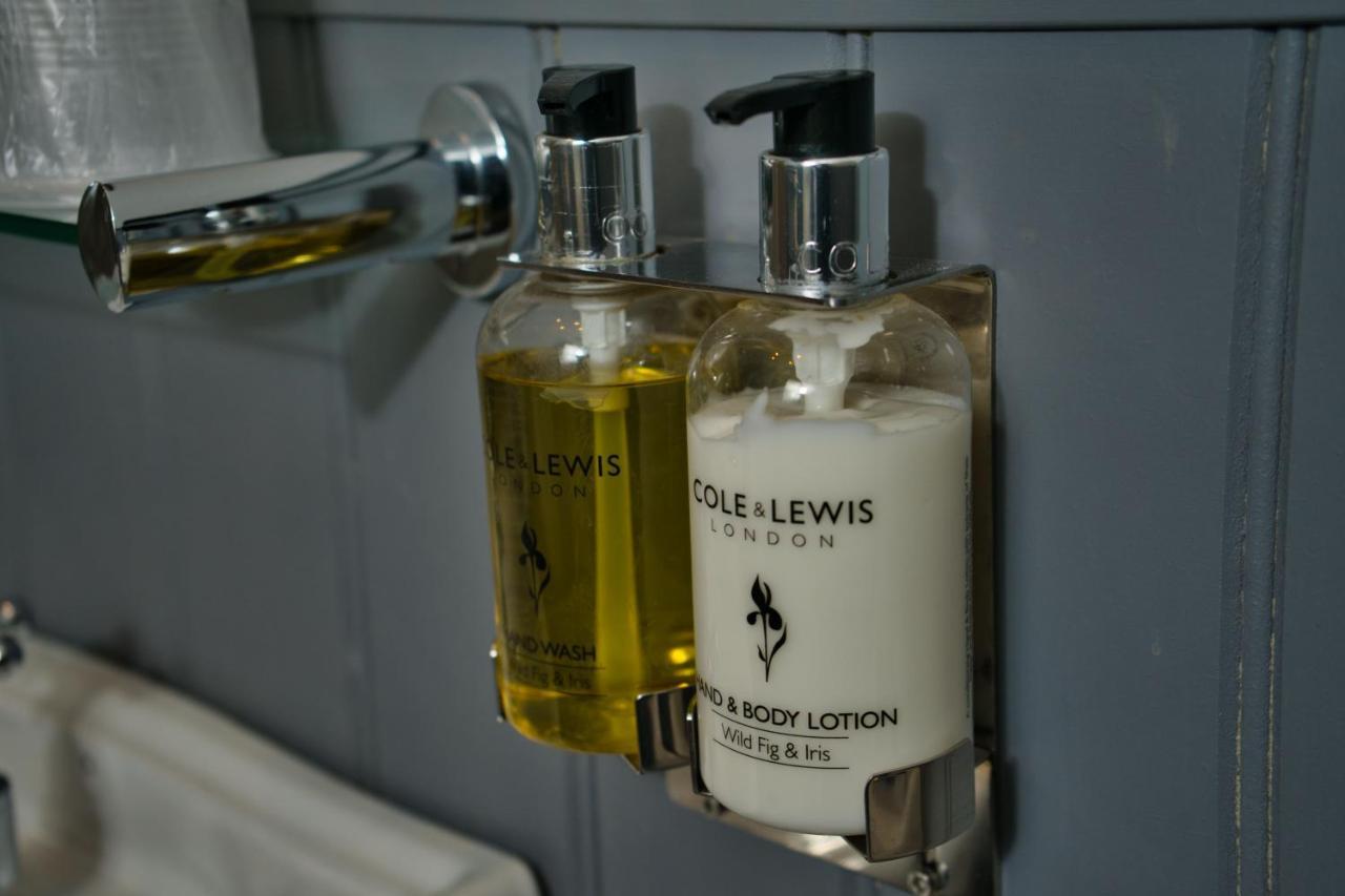 Glen Clova Hotel & Luxury Lodges Millton of Clova ภายนอก รูปภาพ
