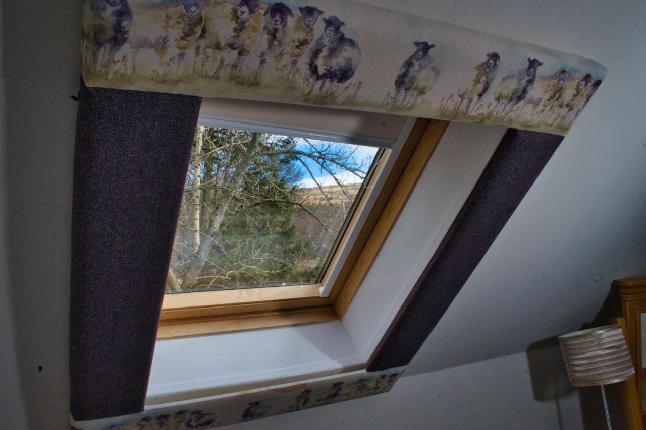 Glen Clova Hotel & Luxury Lodges Millton of Clova ภายนอก รูปภาพ