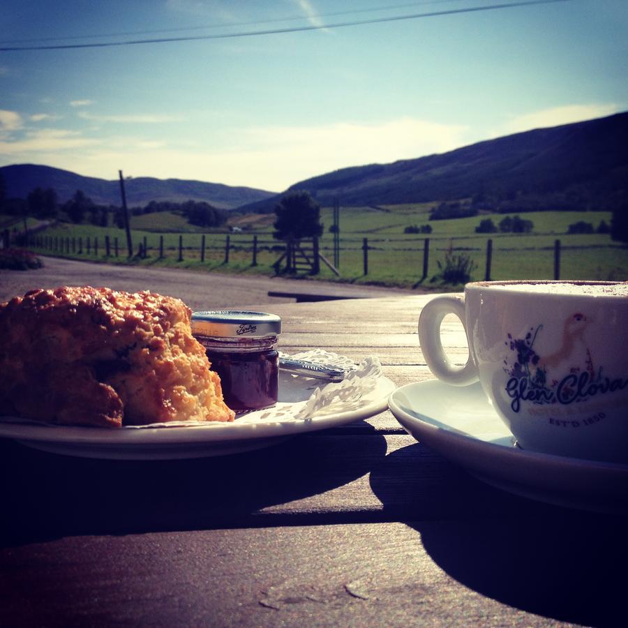 Glen Clova Hotel & Luxury Lodges Millton of Clova ภายนอก รูปภาพ